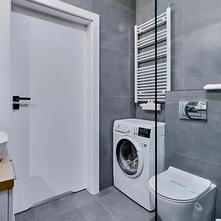 Sztuk Pieknych 4 & Prywatny Parking Apartamento *